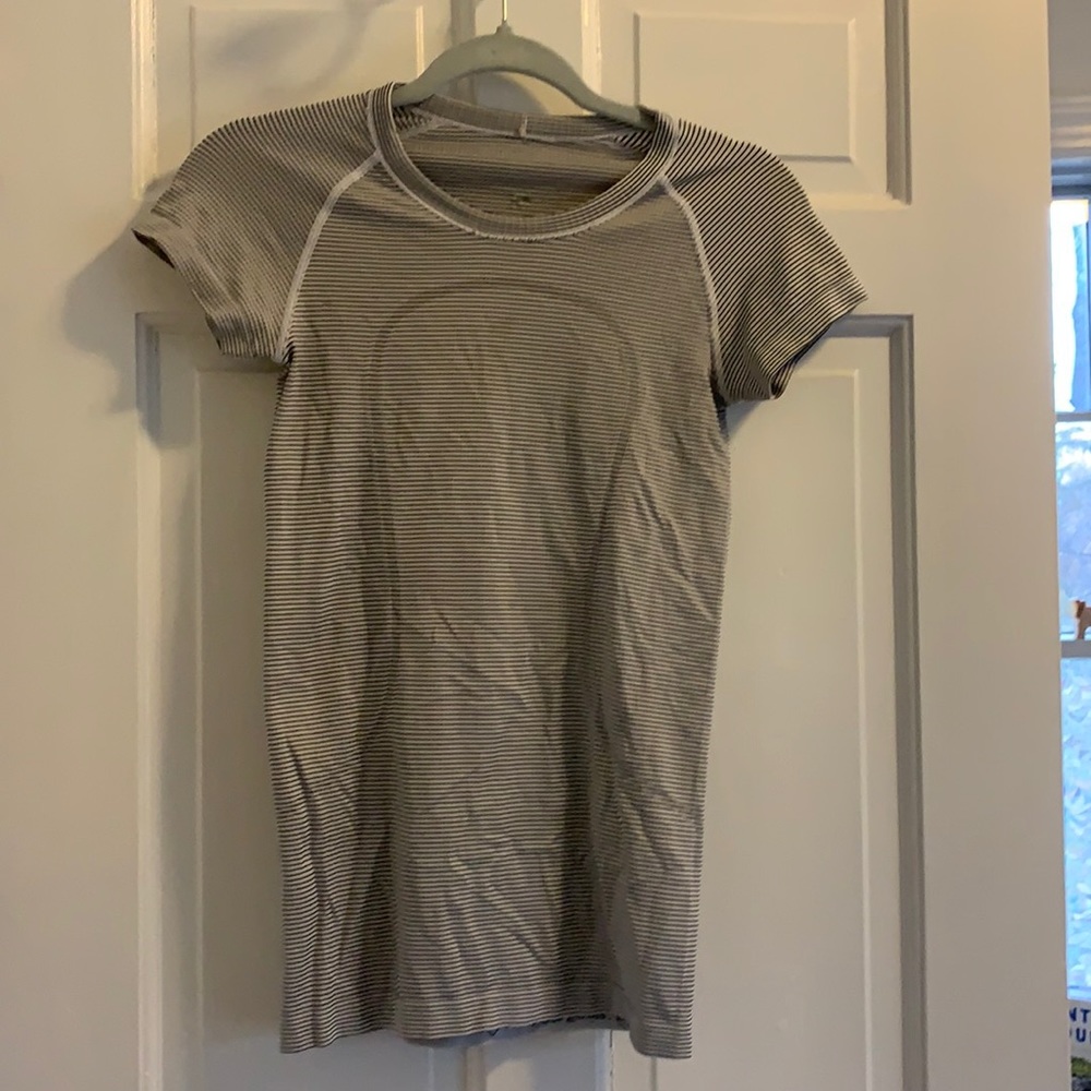 Lulu run swift short sleeve